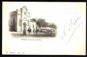 CPA  PRECURSEUR- ALGÉRIE- MOSTAGANEM- LE TEMPLE PROTESTANT EN GROS PLAN- BELLE ANIMATION DEVANT