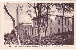 105 - MOSTAGANEM - Le Jardin Public et l'Hôtel de Ville - LL