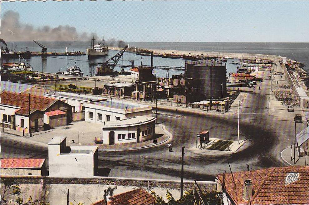 MOSTAGANEM / VUE DU PORT    /////    REF19924