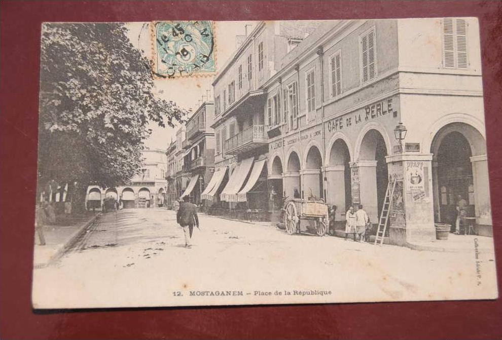 MOSTAGANEM Place de la république