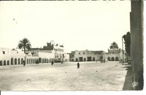 ET.565  . ouargla   place de la fantasia