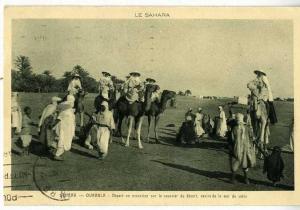 ALGERIE  -  OUARGLA  -  DEPART EN EXCURSION SUR LE COURSIER DUDESERT NAVIRE DE LA MER DE SABLE