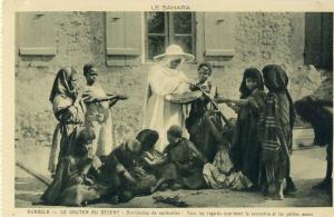 Ouargla .  Le goûter au désert  .  SUPERBE PHOTOGRAVURE .