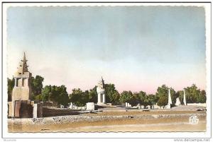 CPSM Ouargla . Monument des Pionniers