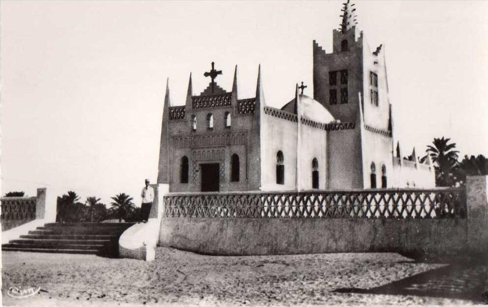 Cpsm OUARGLA oasis,  l'église  (20.15)