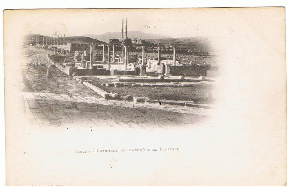 TIMGAD ENSEMBLE DU MARCHE ET LE CAPITOLE