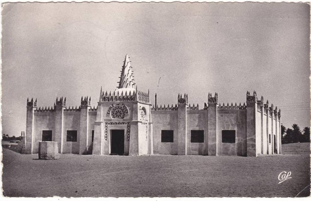 1528  -  OUARGLA   -   L' Ecole  de  Filles