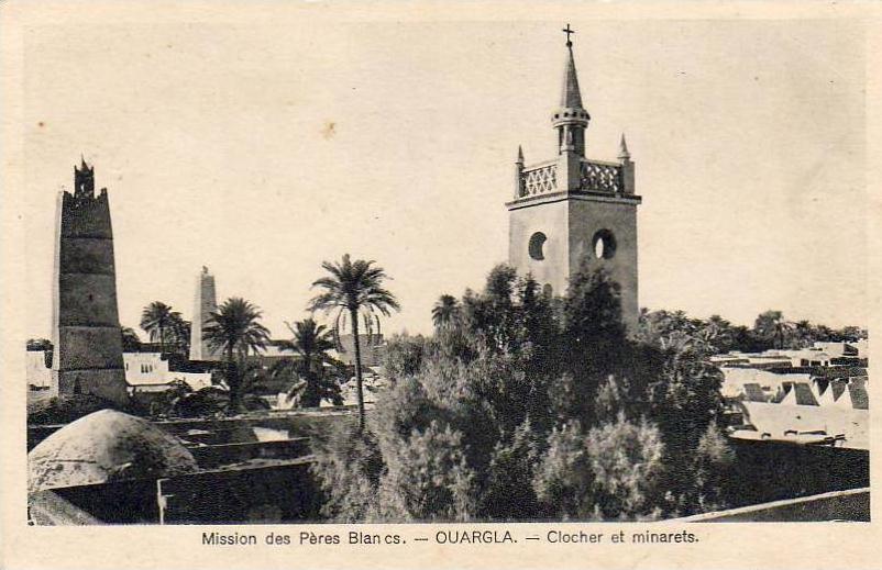 ALGERIE  OUARGLA  Clocher et minarets  ..... ( Ref FA1205 )