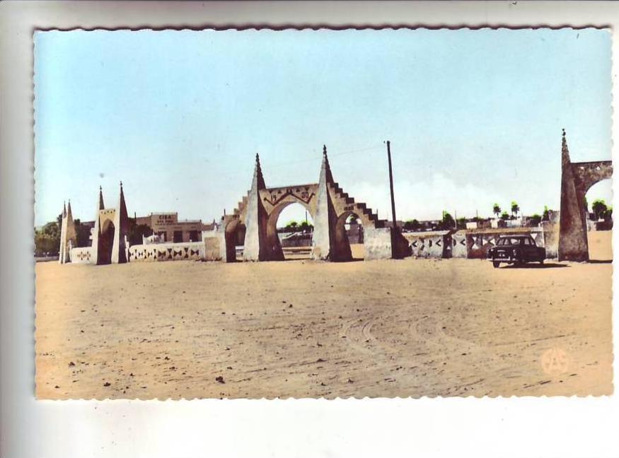 OUARGLA .- Les portes Carbillet  (403 Peugeot )