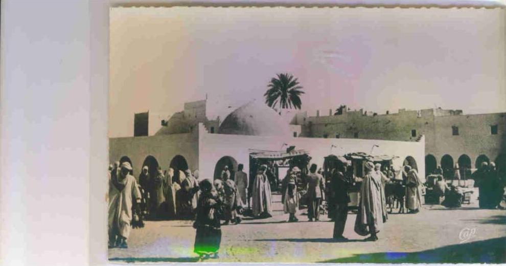 OUARGLA    ALGERIE  PLACE DU MARCHE