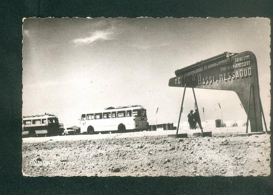 CPSM - OUARGLA ( Hassi Messaoud ) - Installation de la Compagnie Saharienne d'habitation et d'hotellerie ( autobus bus )