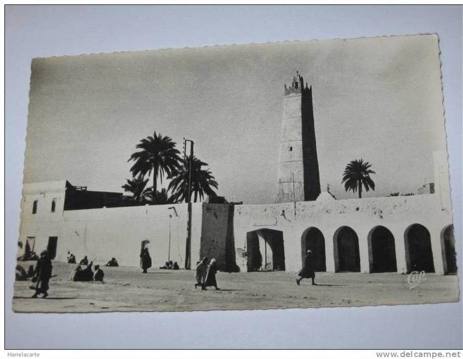 M896 * afrique algérie ouargla minaret malikitte