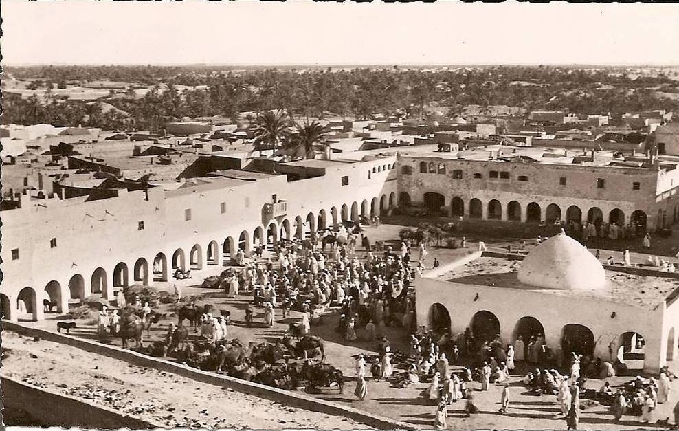 OUARGLA -place du souk .