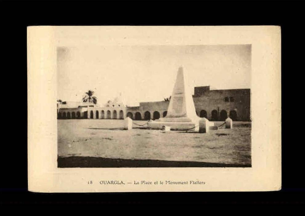 ALGERIE - OUARGLA - 18 - La Place et le monument Flatters