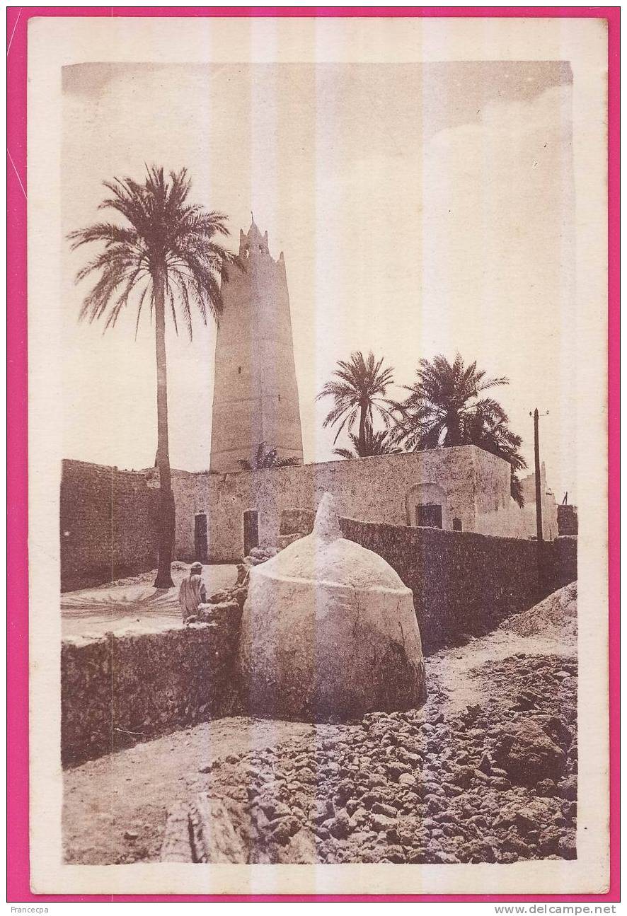 1901 - ALGERIE - OUARGLA -  La mosquée et un marrabout