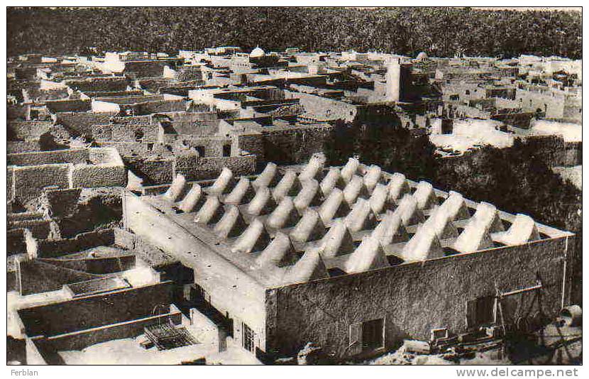 AFRIQUE. ALGERIE. OUARGLA. Vue sur L'Ancienne Ville. Carte Dentelée.
