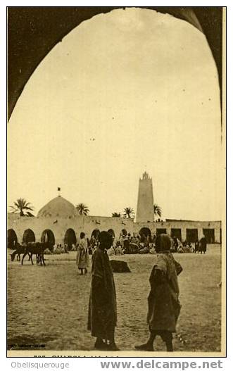 ALGERIE OUARGLA PLACE DU MARCHE BEAU PLAN ANIMATION  N ° 737