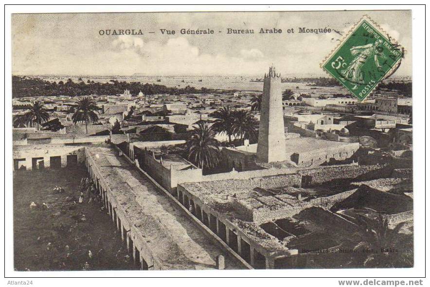 OUARGLA - VUE GENERALE - BUREAU ARABE ET MOSQUEE     (ALGERIE)
