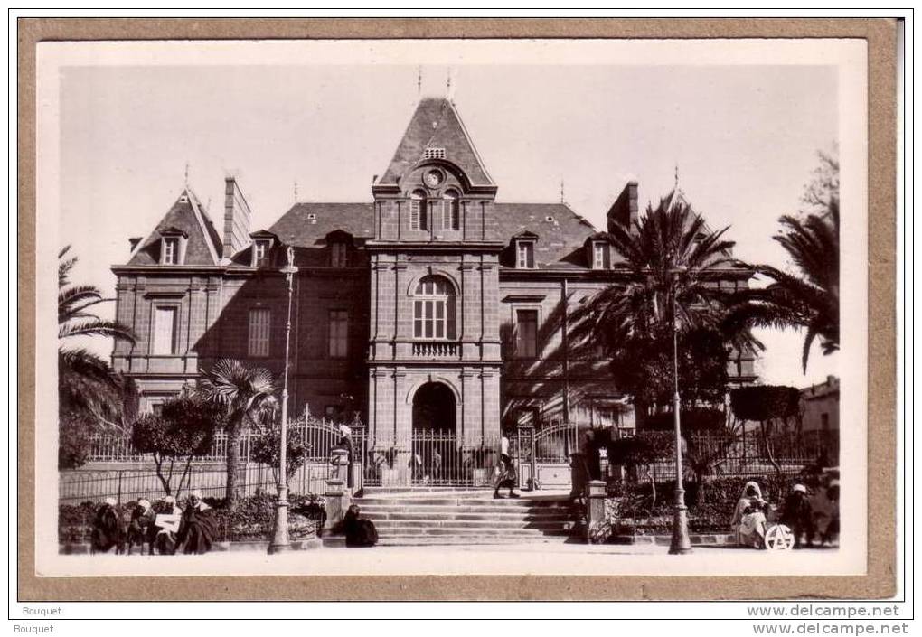 ALGERIE - SAÏDA - CPSM - 55 - L´HÔTEL DE VILLE - éditeur EAS