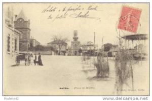 SAIDA- Place et Mairie- cpa trés animée, très belle!!!