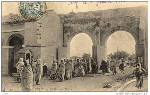 cpa-Algérie-Sétif-la porte de Biskra(animée)