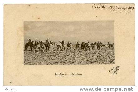 SAÏDA  - Sud Algérien .. En colonne