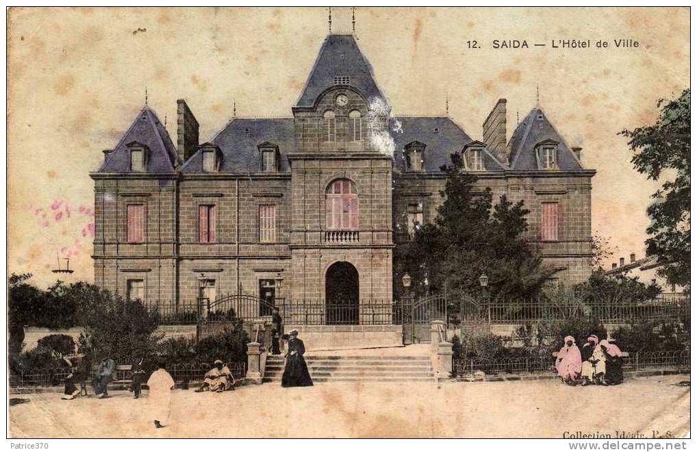 ALGERIE SAIDA - L'Hôtel de ville Personnages