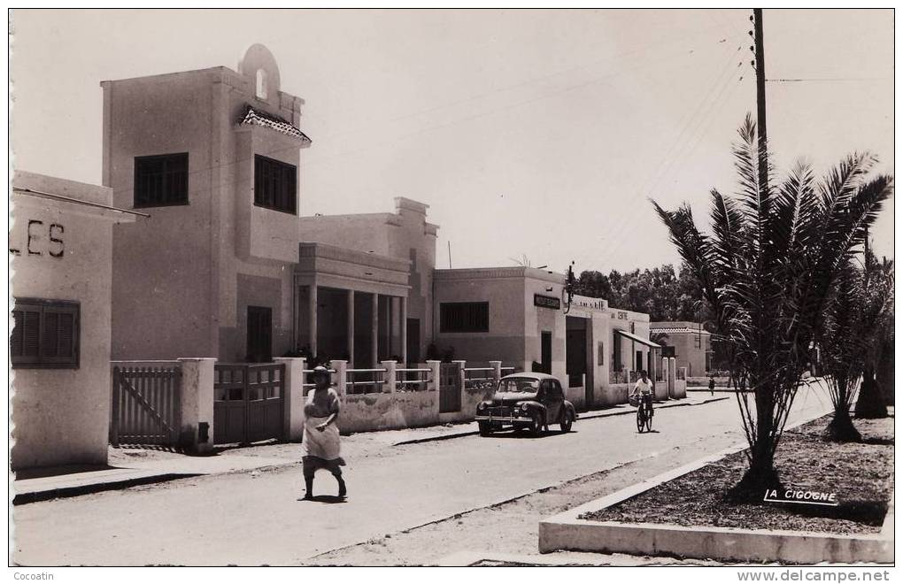 Saïda  / La poste / Animation / 4cv Renault / 1960