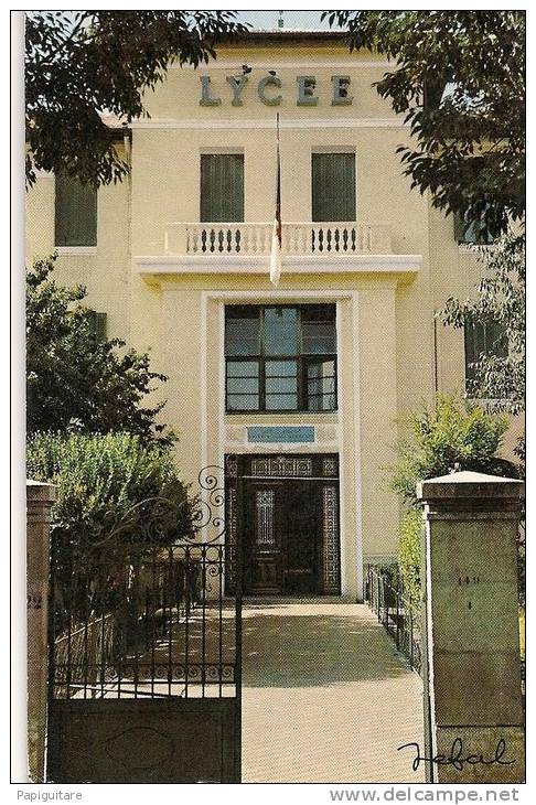 cpa  bon etat  9x14cm ,  couleur, setif , le lycée , entrée principale , courrier au verso