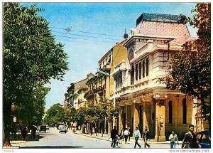 CPSM   ALGERIE  SETIF  Rue animée    edEts Bakhti   n°1250