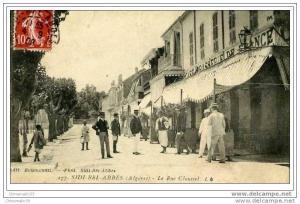## ALGERIE ## SIDI BEL ABBES LA RUE CLANSSEL TRES BELLE ANIMATION A VOIR