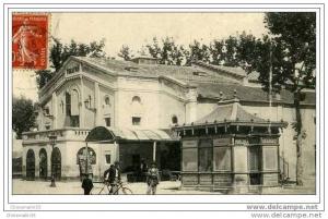 ## ALGERIE ## SIDI BEL ABBES LE THEATRE TRES BELLE ANIMATION A VOIR