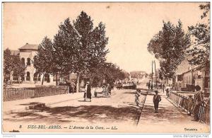 CPA 476 - Carte N°3 - SIDI BEL ABBES 22000 Algérie - 1922 L´ Avenue de la Gare