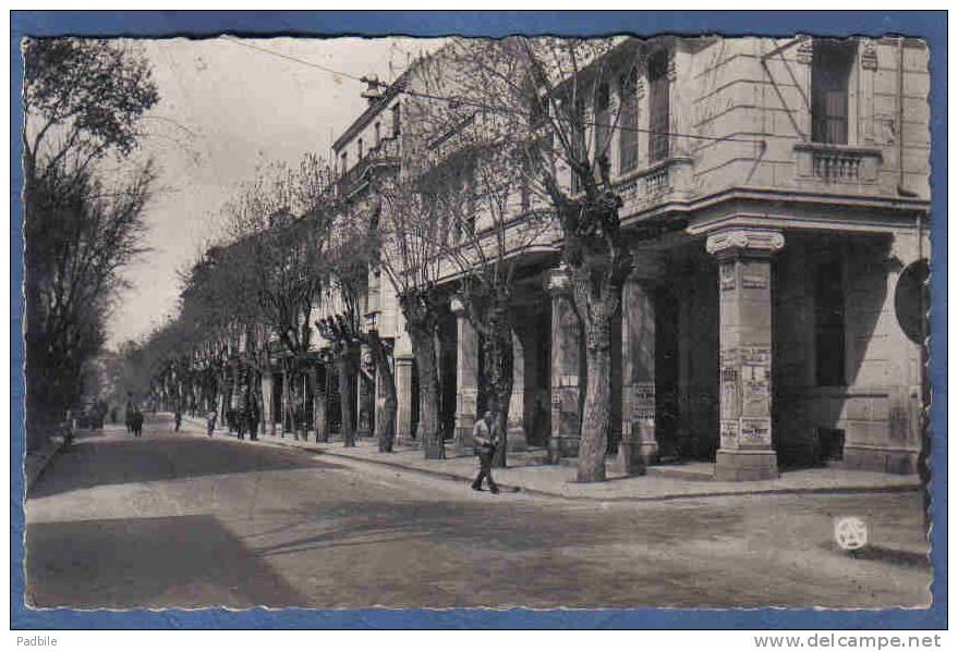 Carte Postale Afrique Algérie Sétif  avenue Clémenceau  animée trés beau plan