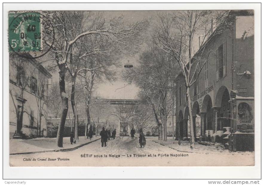 * CPA TOP Sétif sous la neige, Trésor, porte Napoléon, pub crème menthe Cusenier, fabrique liqueurs et sirops, Algérie *