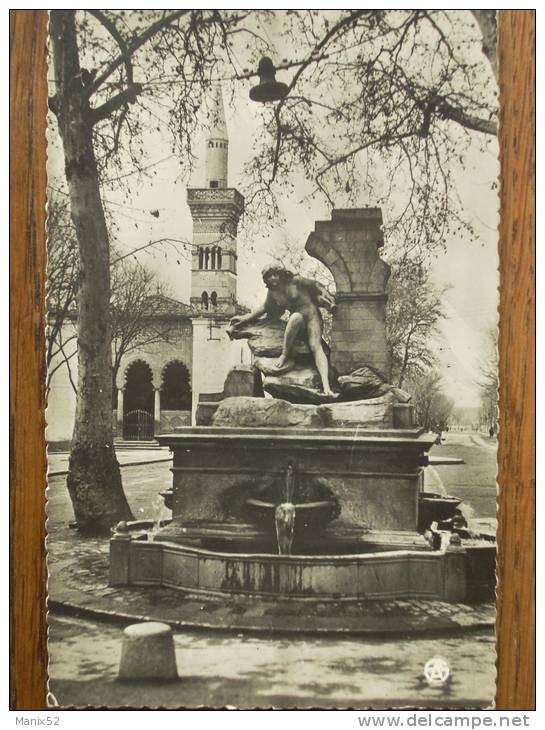 ALGÉRIE - SETIF - La Fontaine Monumentale et la Mosquée. (CPSM)
