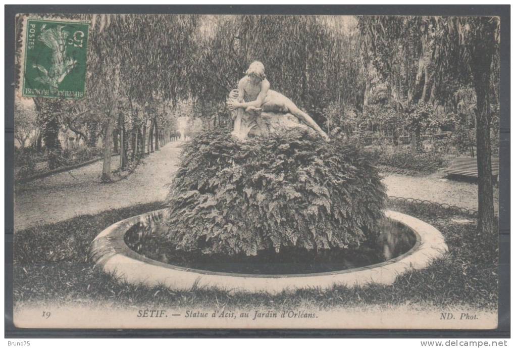 SETIF - Statue d´Acis, au Jardin d´Orléans