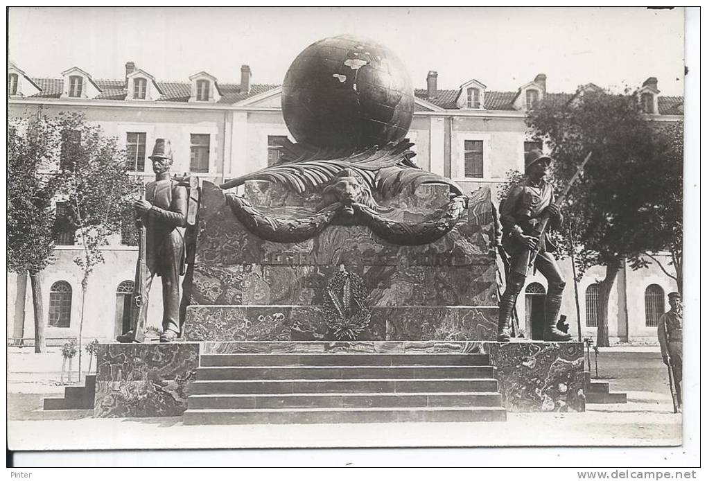 ALGERIE - SIDI BEL ABBES - LA LEGION A SES MORTS  - CARTE PHOTO