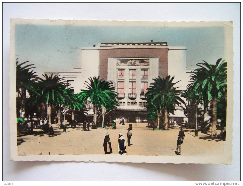 Cpsm, Carte photo, très belle vue animée, Sidi Bel Abbès, place Carnot et le théatre