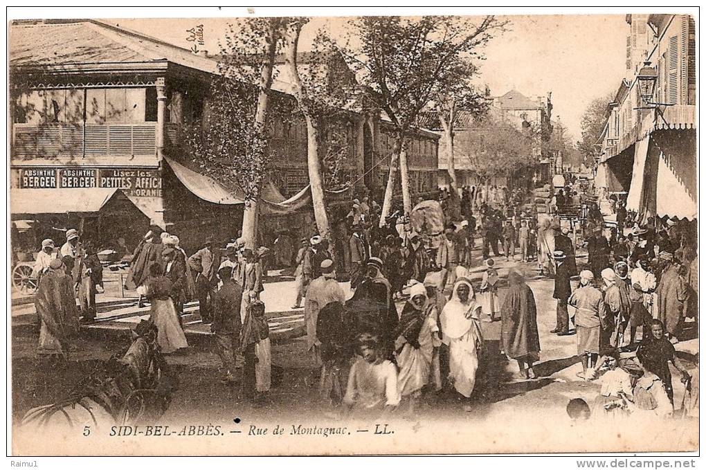 SIDI BEL  ABBES -la rue de m ontagnac - très animée ________6350