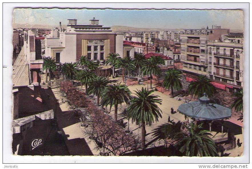 Sidi Bel Abbès - Place Carnot et le Théatre