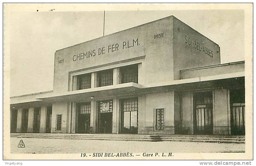 ALGERIE.SIDI BEL ABBES.GARE.DECHIRURE