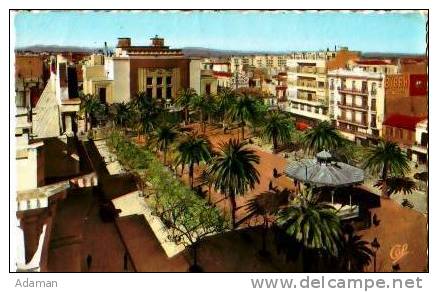 Sidi Bel Abbes       Place Carnot et le théâtre .