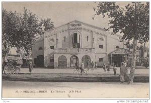 CPA  ALGERIE  SIDI BEL ABBES  animation devant le THEATRE et Petit CAFE du Théatre à l' Entr ' Acte
