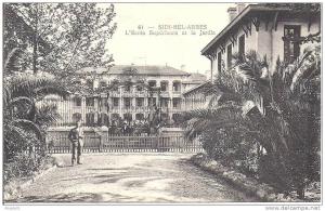 SIDI BEL ABBES - L' Ecole  Supérieure  et  le  Jardin