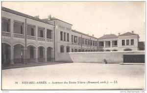 SIDI BEL ABBES - Intérieur  des  Ecoles  Thiers