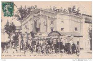 Sidi bel Abbès.- (Algérie)   Place du Théatre - (belle animation - petit café à l'entracte)