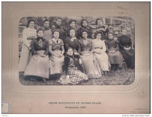 PHILIPPEVILLE . LOT 28 PHOTOS de CLASSE    COURS SECONDAIRE de JEUNES FILLES   . 1900 à  1939.