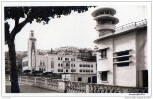 PHILIPPEVILLE  L´Hôtel de Ville et le Pavillon du Pilotage.