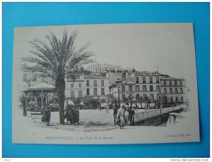 Cpa PHILIPPEVILLE -- La Place de la Marine - ANIMATION - Carte    précurseur